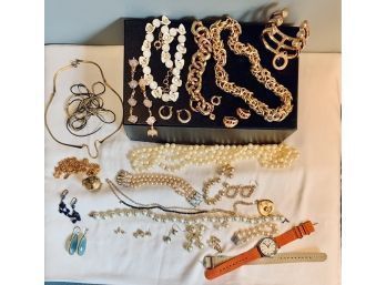 Costume Jewelry (CTF10)