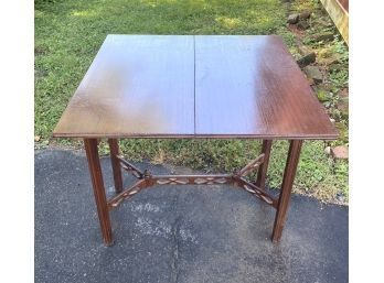 Swivel Top Table (CTF20)