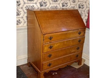 Vintage Tiger Maple Slant Lid Desk (CTF40)