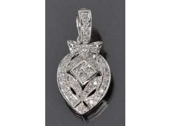 14k White Gold Diamond Cluster Pendant W/ Open & Close Bail (CTF10)