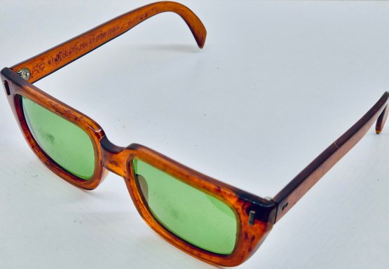 1960s Vintage Polaroid Cool Ray Sunglasses 130 - Brown Tortoise Shell Frame With Green Lenses