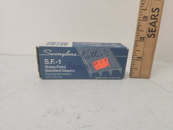 Swingline S.f.1 Sharp Point Standard Staples Vintage Package Mostly Full!