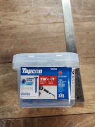 Tapcon 3/16' X 1 - 1/4' 225ct Box Masonry Screws