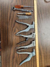 11 Piece Lot Of Hand Tools And Accessories