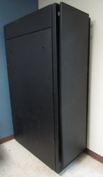 IBM 42U Fully Enclosed Enterprise Computer Server Rack W/ Wheels 80' X 48' 28'