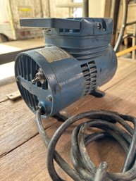 Small Vacuum Pump Ortman Mccain - Tested Working