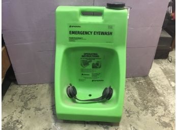 Sperian Emergency Eyewash Station (Fendall Porta Stream I)