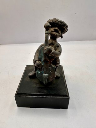 Judaica Sculpture Bass Fiddler