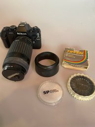 Nikon N2000 Camera With Tamron Lens
