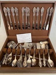 Oneida Stainless Flatware Service For 12 With Case