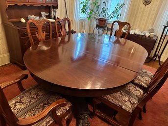 Vintage Dining Room Table With 6 Chairs