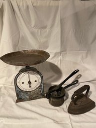 Scale & Vintage Juicer, Iron