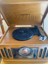 Crosley CR73 Vintage Style LP Vinyl Record CD  AM/FM Radio Stereo