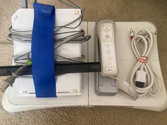Wii Fit Board, Console, Remote