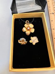 Maui Divers Earrings And Pendants