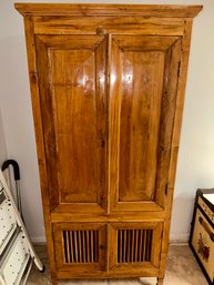 Beautiful Vintage Asian Style Cabinet With Bamboo