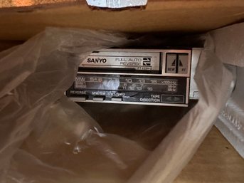 NIB Sanyo Compact In-dash Radio Cassette Car Stereo