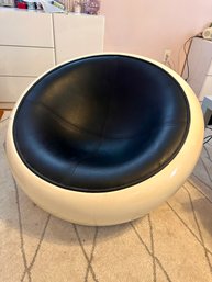 Midcentury Modern-style Round Chair