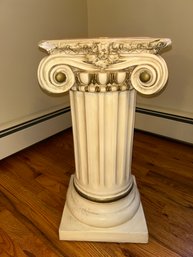 French Provincial Pedestal