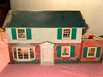 Vintage Marx Colonial Tin Litho 2 Story Doll House With Furniture