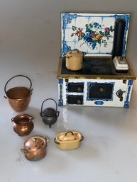 Schopper Toys, Western German Metal Dollhouse Stove, Accessories