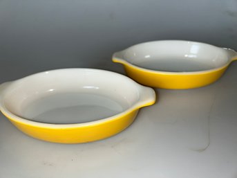 Vintage Pyrex Mini Casserole Dishes,  Yellow And White