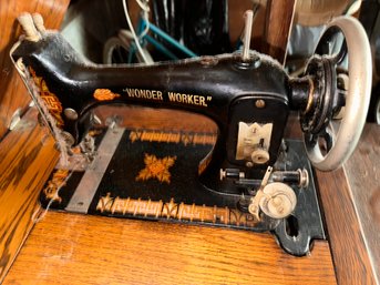 Wonder Worker Antique Sewing Machine
