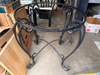 Round Wrought Iron Table With Glass Top
