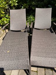 Set Of 2 Loungers