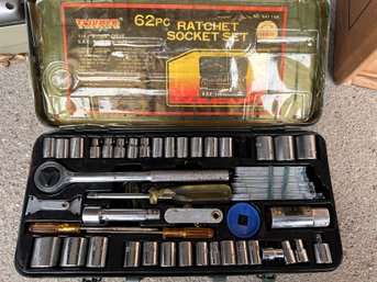 Ratchet Socket Set