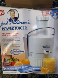 Jack Lalannes Power Juicer