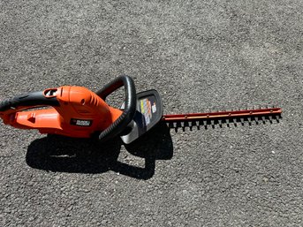 Black And Decker 22 Inch Hedge Trimmer