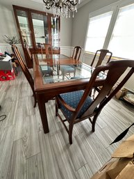 Ethan Allen Dining Table With 6 Chairs. Expands To Banquet Size