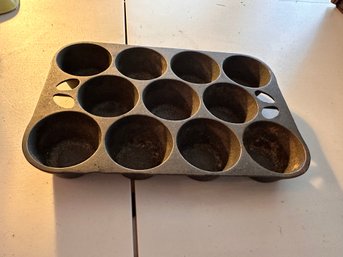 Cast Iron Muffin Pan