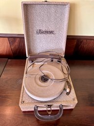 Vintage Turntable. Untested