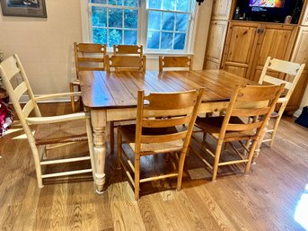 Ethan Allen Dining Table With 8 Chairs, 2 Leaves. BEAUTIFUL CONDITION