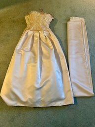 Formal Dress With Intricate Beadwork Size 12 And Wrap