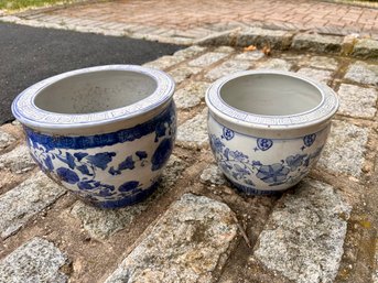 Two Ceramic Pots. Different Sizes
