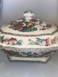 INDIAN TREE MADE IN ENGLAND BY JOHNSON BROS Soup Tureen