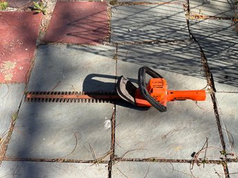 Black And Decker Electric Hedge Trimmer