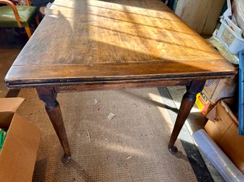 Antique Oak Extendable Table.