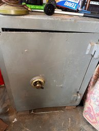 Large Combination Safe.