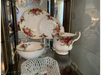 4–piece Floral Set