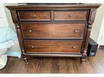 Ashley Furniture Dresser With Optional Media Hutch