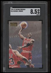 1996-97 SkyBox Premium #16 Michael Jordan SGC 8.5