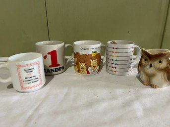 4 Coffee Mugs Ans One Owl Creamer