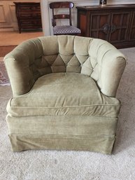 Vintage Tufted  Green Velvet Upholstered Barrel Back Livingroom Chair