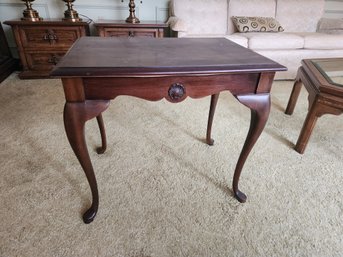 Mahogany Queen Anne Style Tea Table