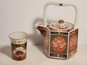 Japanese Gold Mum Imari Porcelain Tea Pot With Cup