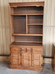 Heywood Wakefield Maple Cabinet With Bookcase Top.